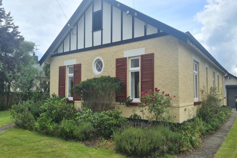 Photo of property in 16 Upper Plain Road, Masterton, 5810