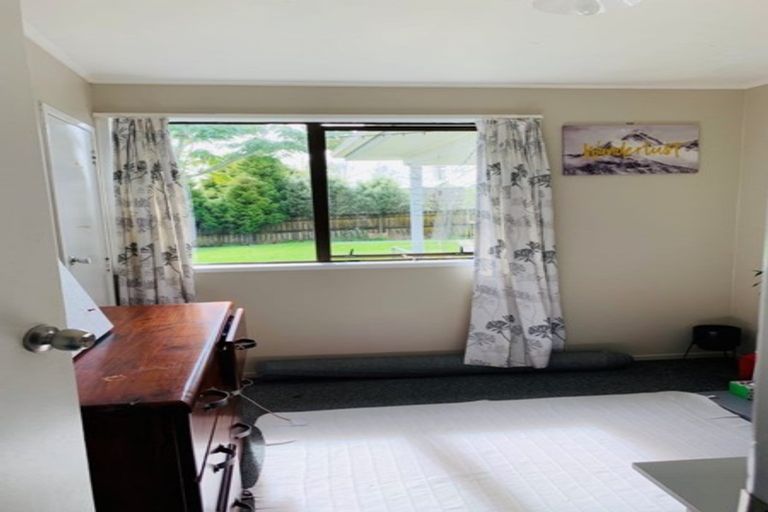 Photo of property in 47 Arodella Crescent, Ranui, Auckland, 0612
