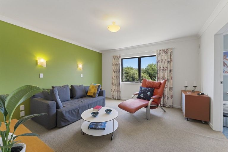 Photo of property in 155 Field Way, Waikanae Beach, Waikanae, 5036