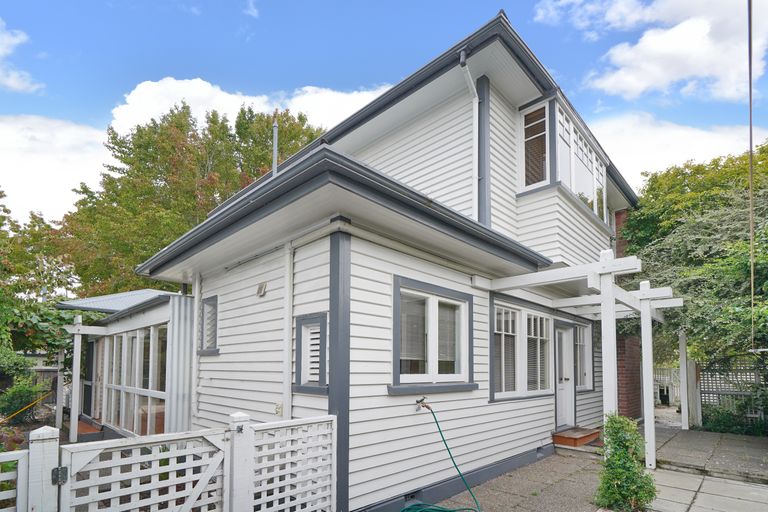 Photo of property in 432 Papanui Road, Strowan, Christchurch, 8052