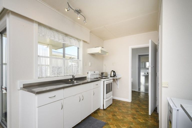 Photo of property in 1 Hurley Place, Awapuni, Palmerston North, 4412
