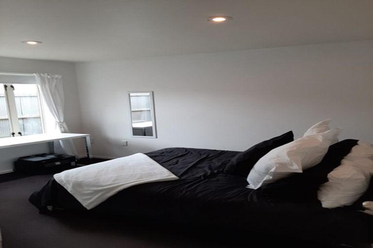 Photo of property in 2/74 Russley Road, Russley, Christchurch, 8042