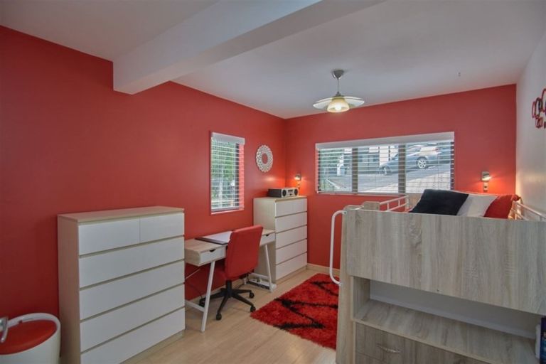 Photo of property in 32 Moorgreen Heights, Torbay, Auckland, 0630