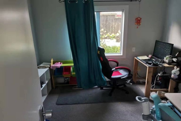 Photo of property in 30 Palomino Drive, Henderson, Auckland, 0612