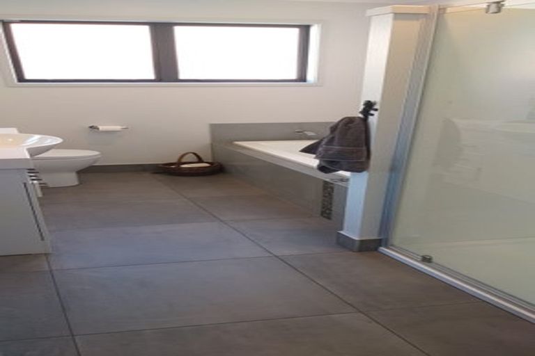 Photo of property in 12 Latimer Way, Petone, Lower Hutt, 5012