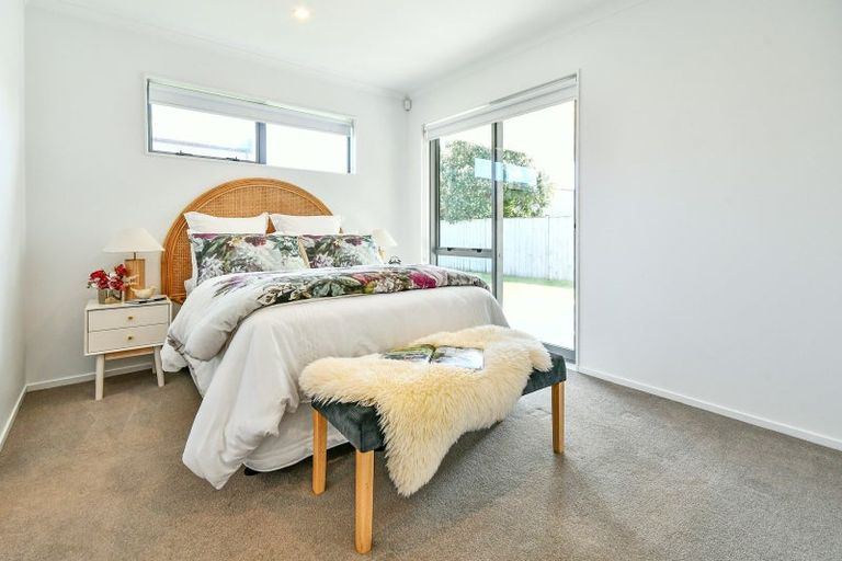 Photo of property in 9 Waituarua Drive, Takanini, 2112