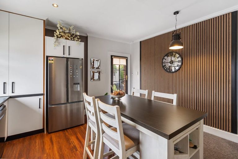 Photo of property in 19 Hill View Crescent, Highfield, Timaru, 7910