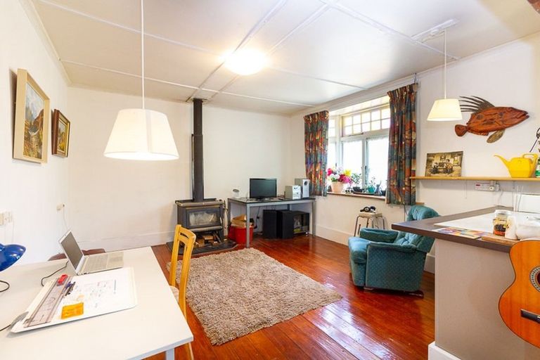 Photo of property in 20 Lyndhurst Street, Takaro, Palmerston North, 4412