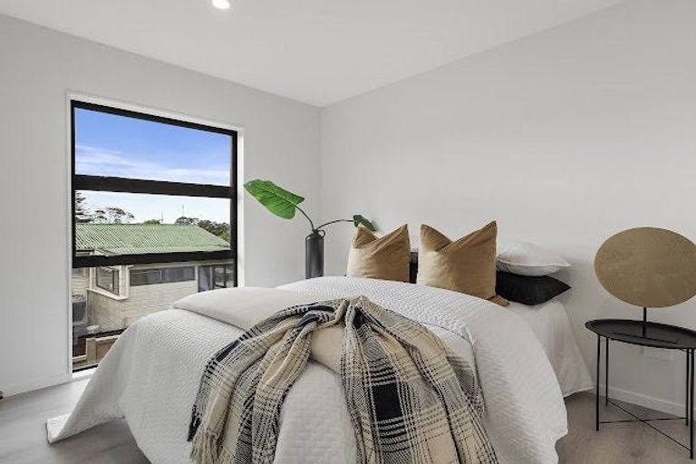 Photo of property in 5/191 Rathgar Road, Henderson, Auckland, 0610