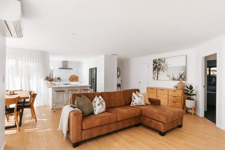 Photo of property in 120 Evans Road, Papamoa Beach, Papamoa, 3118