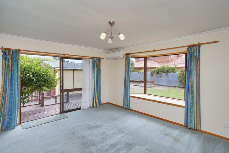 Photo of property in 76 Teesdale Street, Burnside, Christchurch, 8053