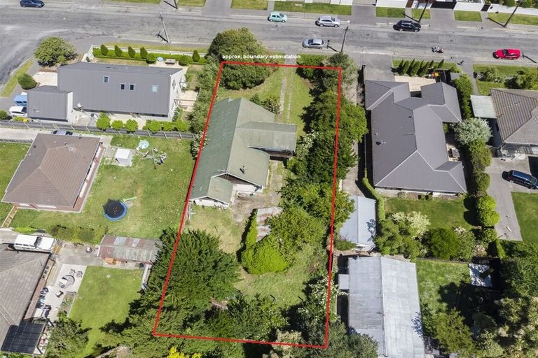 Photo of property in 76 Bryndwr Road, Bryndwr, Christchurch, 8052
