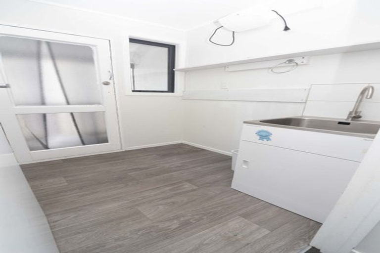 Photo of property in 26 Escort Grove, Awapuni, Palmerston North, 4412