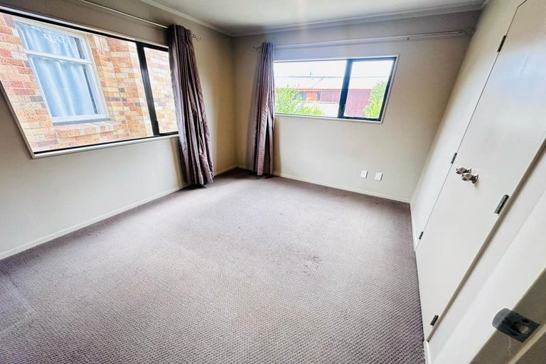 Photo of property in 35 Pulham Crescent, Queenwood, Hamilton, 3210