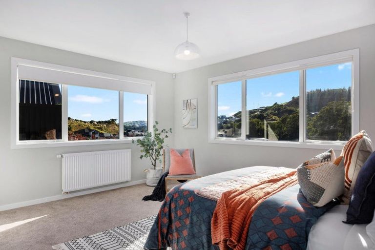 Photo of property in 51 Banks Boulevard, Whitby, Porirua, 5024
