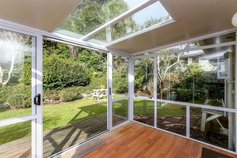Photo of property in 28 Rosendale Avenue, Spotswood, New Plymouth, 4310