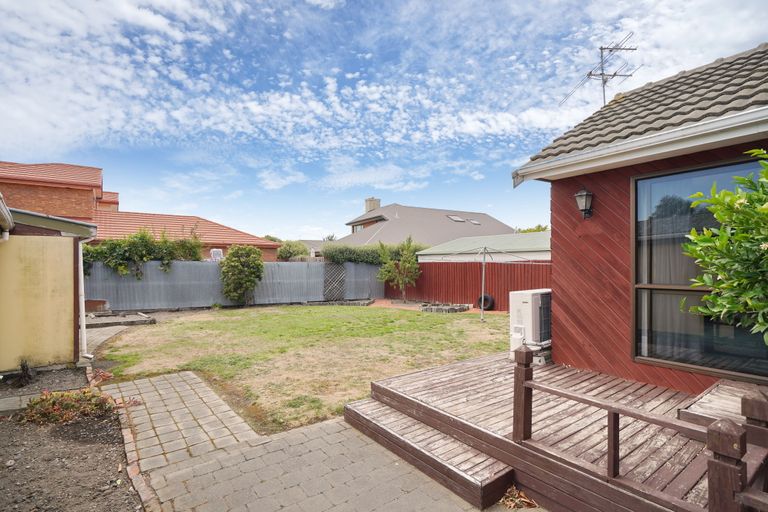 Photo of property in 76 Teesdale Street, Burnside, Christchurch, 8053