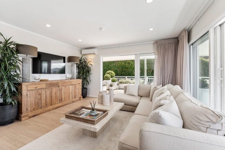 Photo of property in 43b Brightside Road, Stanmore Bay, Whangaparaoa, 0932