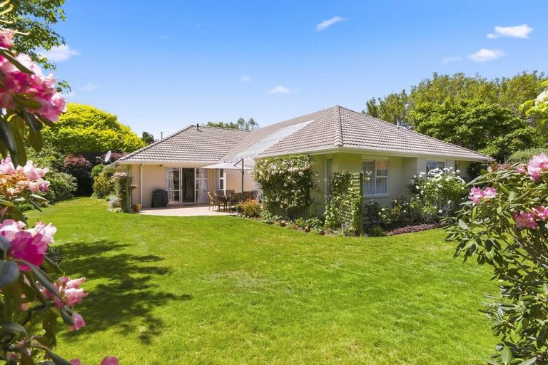 Photo of property in 9 Maple Lane, Waikanae, 5036