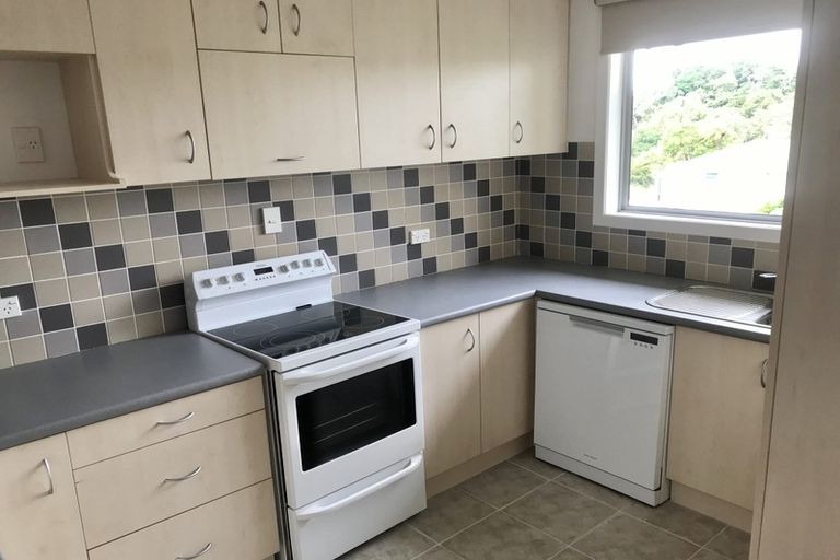 Photo of property in 134g Huatoki Street, Frankleigh Park, New Plymouth, 4310