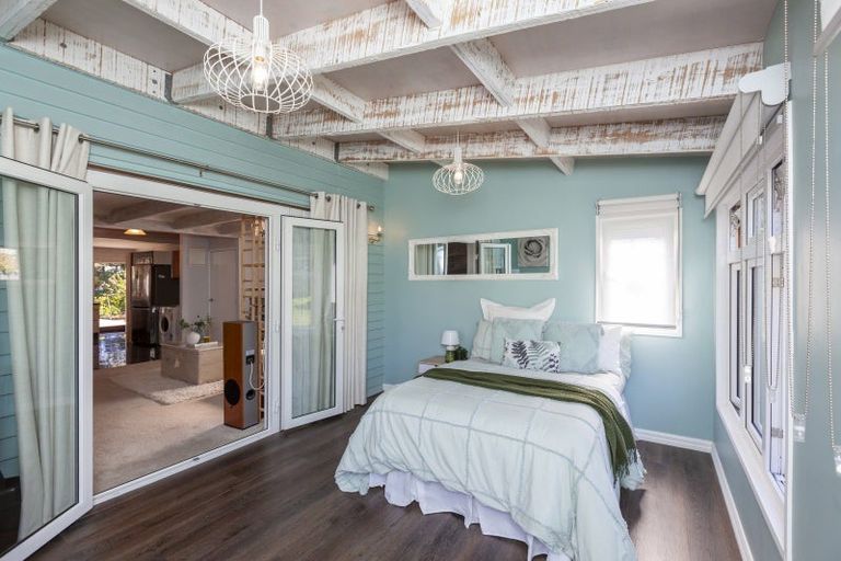 Photo of property in 16 Ruru Road, Otaihanga, Paraparaumu, 5036