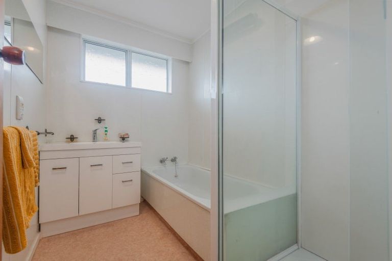 Photo of property in 23a Meadowbrook Drive, Cloverlea, Palmerston North, 4412