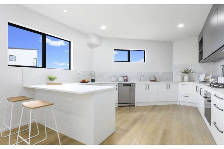 Photo of property in 47 Minhas Road, Papakura, 2110