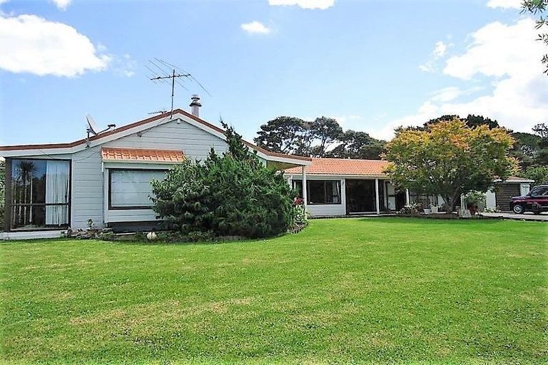 Photo of property in 402 Dairy Flat Highway, Albany Heights, Albany, 0793