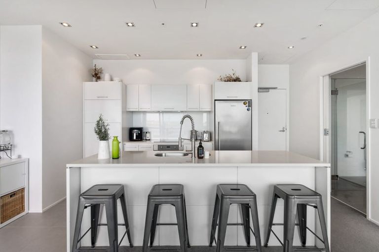 Photo of property in Sentinel Apartments, 505/3 Northcroft Street, Takapuna, Auckland, 0622