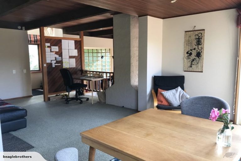 Photo of property in 6a Woodford Way, Crofton Downs, Wellington, 6035