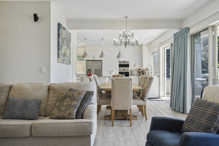 Photo of property in 85 Paremata Road, Paremata, Porirua, 5024