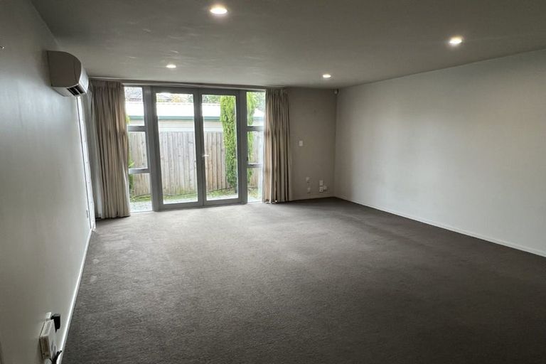 Photo of property in 76a Packe Street, Edgeware, Christchurch, 8013