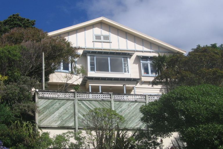 Photo of property in 19 Saint Michaels Crescent, Kelburn, Wellington, 6012