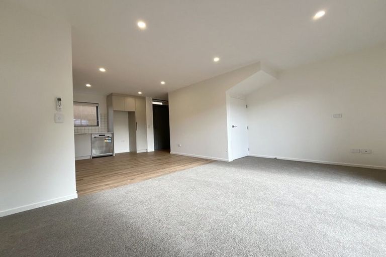 Photo of property in 2/176 England Street, Linwood, Christchurch, 8011