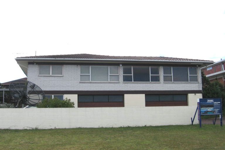 Photo of property in 7 Katui Street, Castor Bay, Auckland, 0620