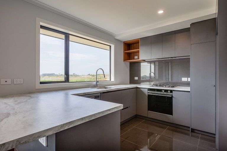 Photo of property in 19 Corsica Court, Fitzherbert, Palmerston North, 4410