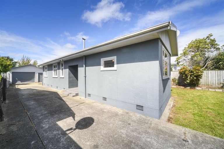 Photo of property in 15 Waldegrave Street, Palmerston North, 4410