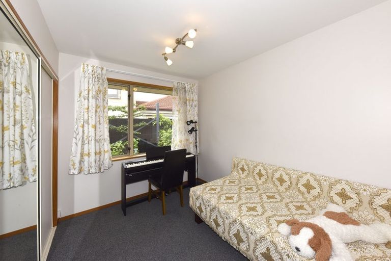 Photo of property in 25 Chesterfield Mews, Russley, Christchurch, 8042