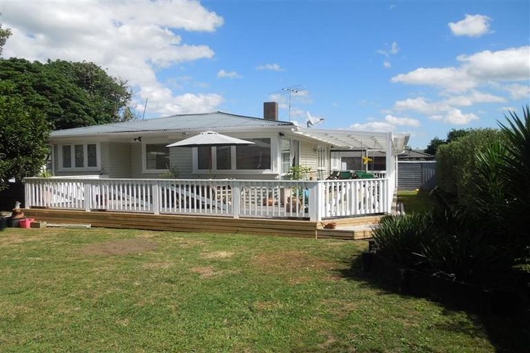 Photo of property in 40 Cosgrave Road, Papakura, 2110