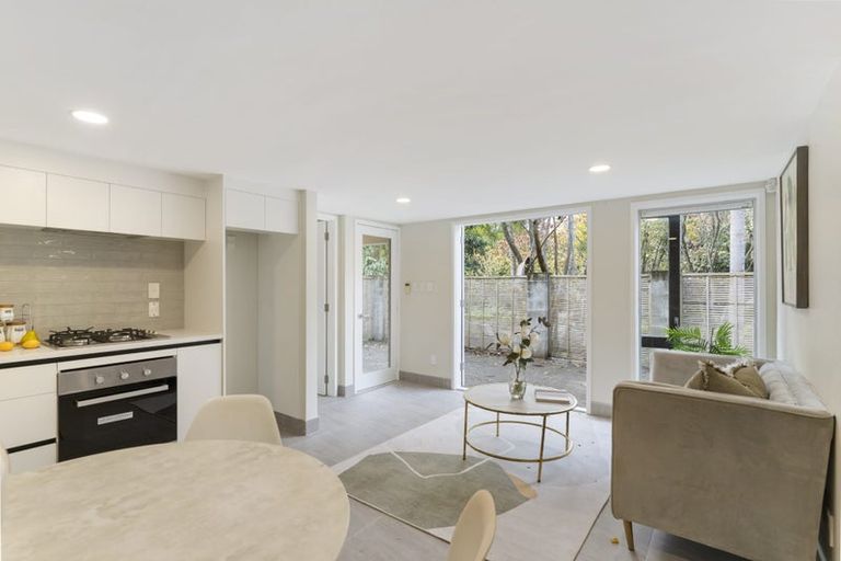 Photo of property in 122 Beach Road, Castor Bay, Auckland, 0620