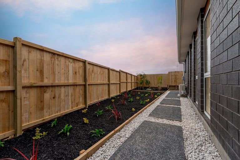 Photo of property in 5 Gemscott Crescent, Huapai, Kumeu, 0810