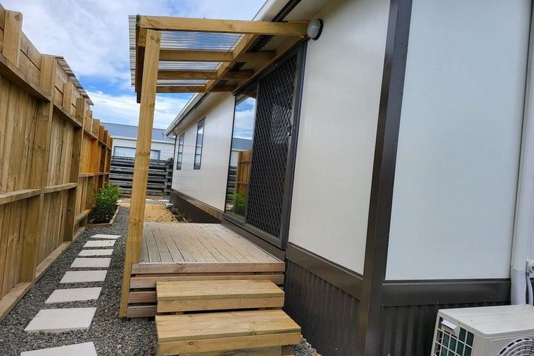 Photo of property in 67 Rhodes Drive, Kelvin Grove, Palmerston North, 4414