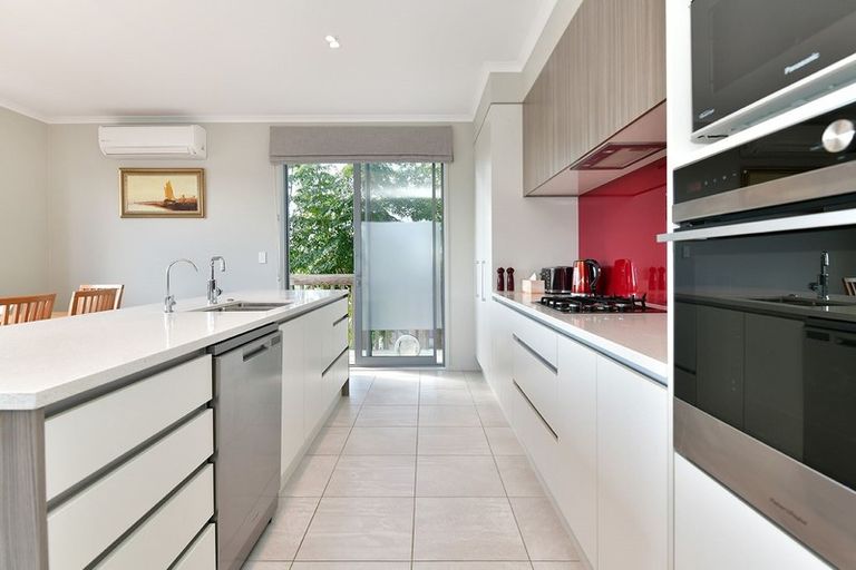 Photo of property in 14 Kiwa Crescent, Gulf Harbour, Whangaparaoa, 0930