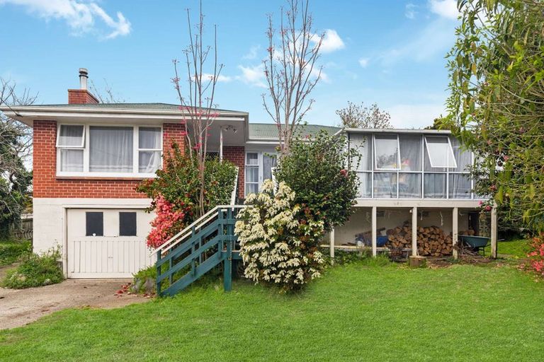 Photo of property in 48 Island View Road, Western Heights, Rotorua, 3015