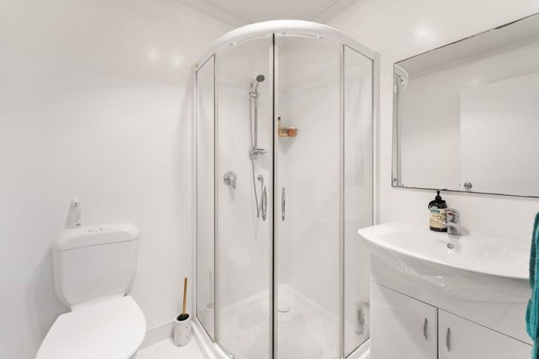 Photo of property in 34 Golden Terrace, Queenstown, 9300