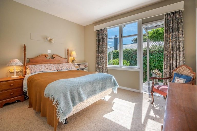 Photo of property in 109 Beach Road, Akaroa, 7520