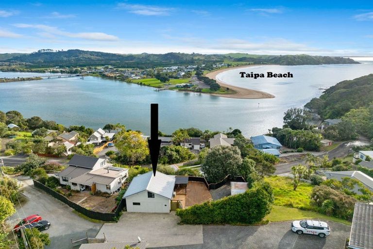 Photo of property in 7 Bush Point Road, Cable Bay, 0420