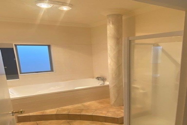 Photo of property in 2 Portchester Close, Bethlehem, Tauranga, 3110