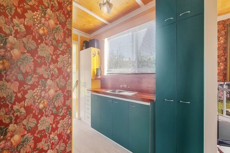 Photo of property in 1959 Parewanui Road, Parewanui, Bulls, 4894