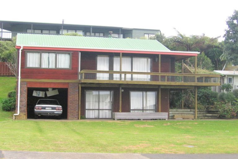Photo of property in 108 Oratia Place, Onemana, Whangamata, 3691